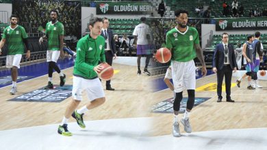 Photo of Perry Jones ve Ender Arslan parkede