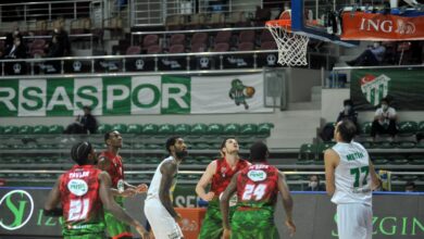 Photo of Frutti Extra Bursaspor 81-94 Pınar Karşıyaka