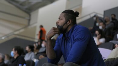 Photo of Jeferson yerinde duramadı