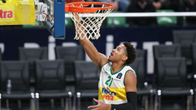 Photo of Anthony Brown ile yollar ayrıldı