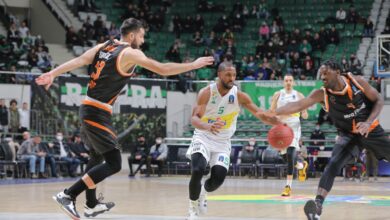 Photo of Bursaspor taraftarıyla Promitheas’ı ezdi 87-76