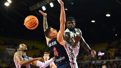 Photo of Deon Thompson Tofaş’ta