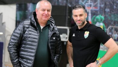 Photo of Richard Stokes, Frutti Extra Bursaspor maçında