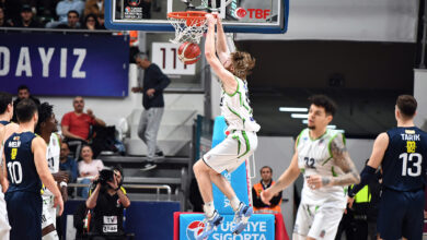 Photo of Brady Manek’e övgü