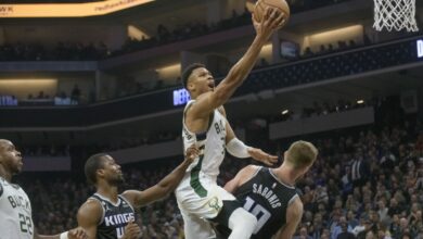 Photo of Olaylı maçta kazanan Milwaukee Bucks
