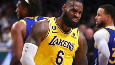 Photo of LeBron James Lakers’ı finallere taşıdı