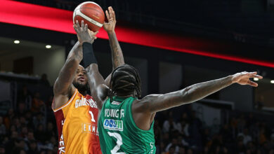 Photo of Bursaspor, Floyd ile Galatasaray’ı devirdi!